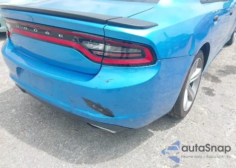 2015 Dodge Charger Sxt z USA, uszkodzony, nr VIN 2C3CDXHG3FH827754